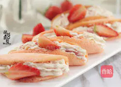 Illustration of how to make the stunning strawberry cake 15