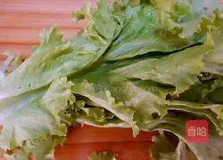 Illustration of how to make pork belly lettuce buns 4