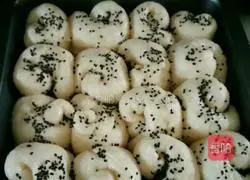 Illustration of how to make crispy bottom buns 7