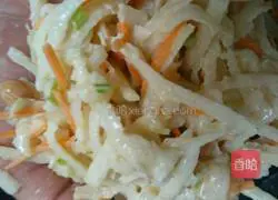 Illustration of how to make carrot ball cake 9