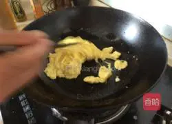 Illustration of making braised noodles 2