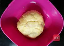 Illustration of how to make fruit pizza 2