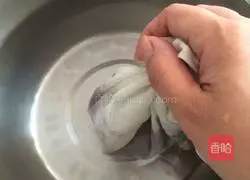 Illustration of how to make ice powder 3