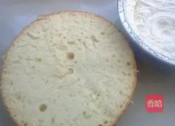 Illustration of how to make fruit cream cake 3