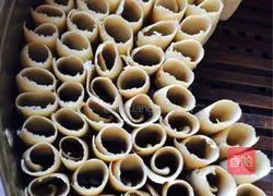 Illustration of how to make oatmeal noodles 6