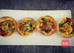 Illustration of how to make dumpling crust pizza 3