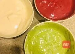 Three-color chiffon cake recipe 12
