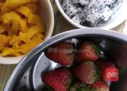 Strawberry Birthday Cake Recipe Illustration 7