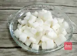 Illustration of home-style braised beef 13