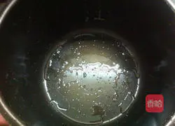 Illustration of how to braise chicken in rice cooker 3