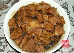 Illustration of tomato beef stew 4