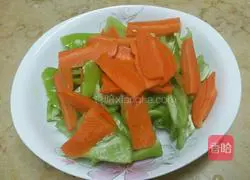 Illustration of how to make fried pig ears with green pepper 3