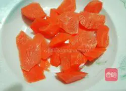 Illustration of how to make braised beef with carrots 4