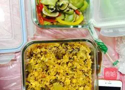 Illustration of how to make beef kimchi fried rice 9