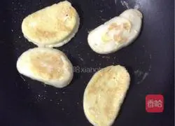 Illustration of how to make toast 6