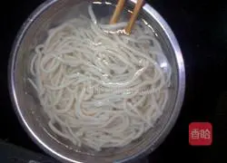 Illustration of how to make glutinous rice 6