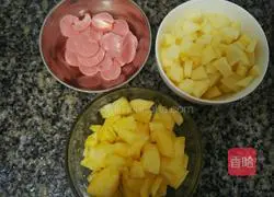Illustration of how to make fruit pizza 1
