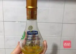 Pictures of making sausage pizza 9