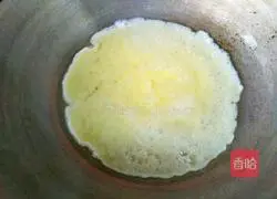 Illustration of how to make cherry tomato and egg pizza 3