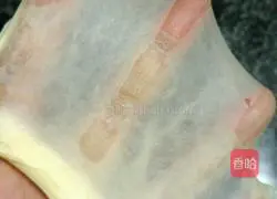 Illustration of how to make bean paste bagels 1