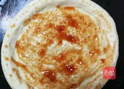 Illustration of how to make shrimp and bacon pizza 4