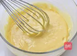 Illustration of how to make cream cake roll 3