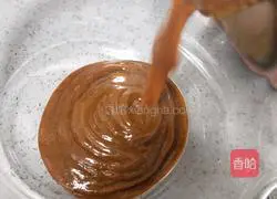 Illustration of how to make red date cake 10