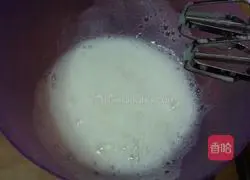 Illustration of how to make matcha cake roll 7