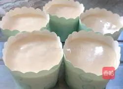 Illustration of how to make chiffon cake 8