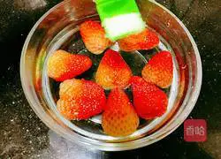 How to make strawberry cake Illustration 16