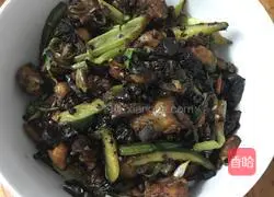 Illustration of home-style spicy chicken 4