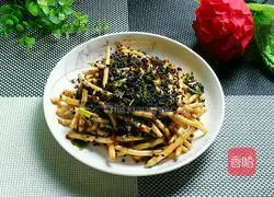 Illustration of how to make cold Houttuynia cordata 6