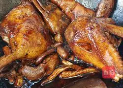 Hakka three-cup duck recipe 5