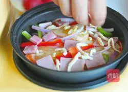 Illustration of how to make mini dumpling crust cheese pizza 4