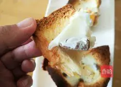 Toast Illustration of how to make nest eggs 8