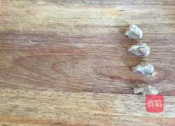 Illustration of how to make spicy noodles with skewers 6