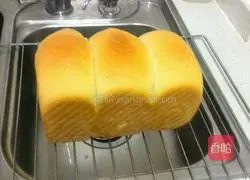 Illustration of making butter-free and sugar-free toast bread 13