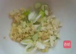 Stir-fried diced chicken in sauce.Recipe 6