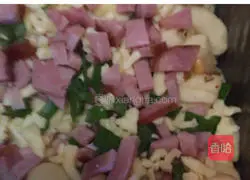 Illustration of how to make hand-shredded bread 13