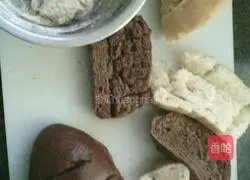 Illustration of how to make eight-treasure porridge, custard and bread pudding 1