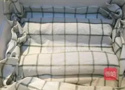 Illustration of how to make French bread sticks 10