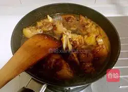 Illustration of how to make rock sugar elbows 12