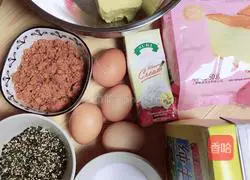 Illustration of how to make meat floss and seaweed muffin cake 1