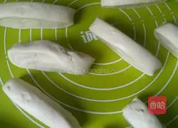 Illustration of how to make onion, green pepper and tenderloin mixed with slivers 3