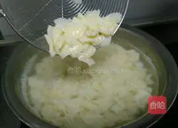 Illustration of how to make water-stretched slices ☺8