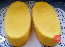 Pumpkin Chiffon Cake Recipe Illustration 17