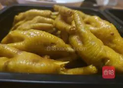 Illustration of how to make salt-baked chicken feet 11