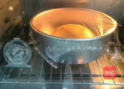 Illustration of how to make flower cheese bread 8