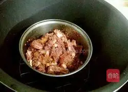 Illustration of how to make steamed pork with rice flour 7