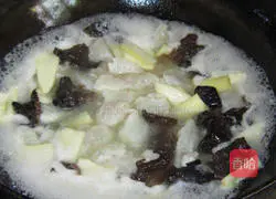 Illustration of how to make braised fish fillets 7